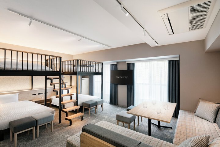 Room 16 of 81