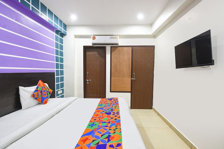 Room 21 of 30