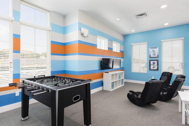 Room 25 of 27