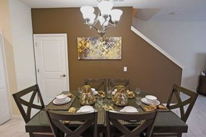 Room 15 of 25