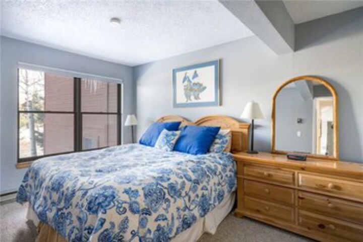 Room 45 of 61