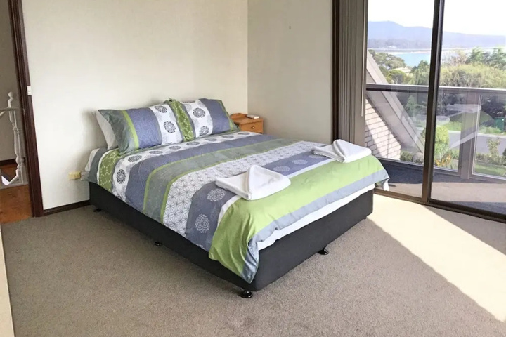 Room 2 of 15