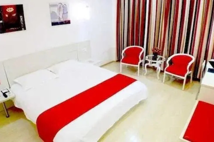 Room 2 of 8
