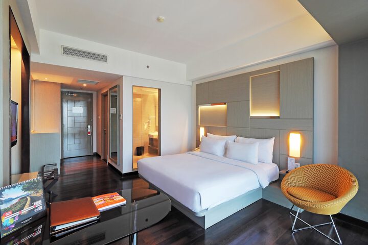Room 8 of 53
