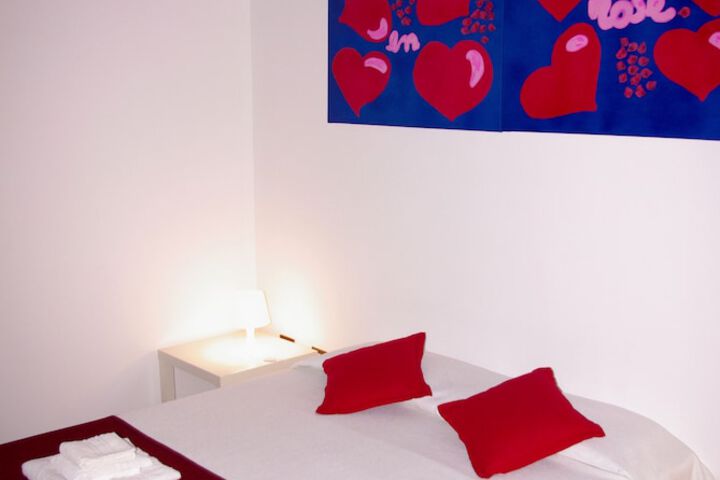 Room 8 of 36