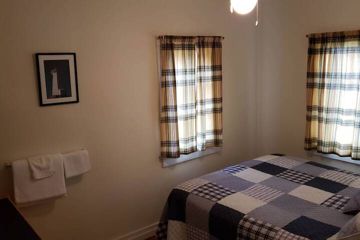 Room 26 of 215