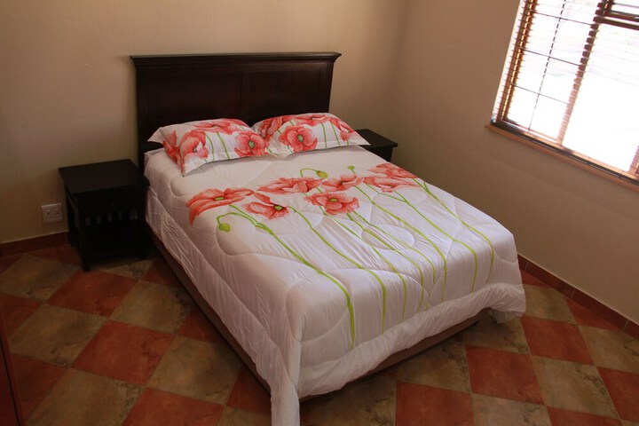 Room 6 of 29