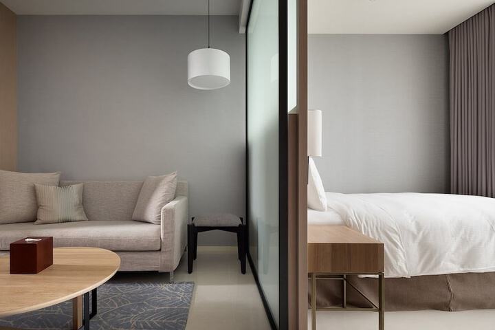Room 20 of 66