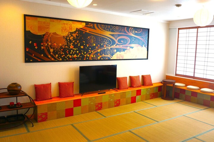 Room 25 of 91