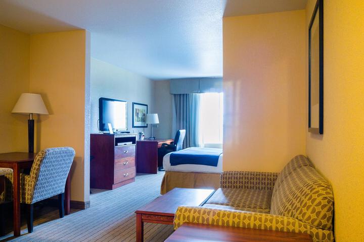 Suite King Size Bed (6 of 7)