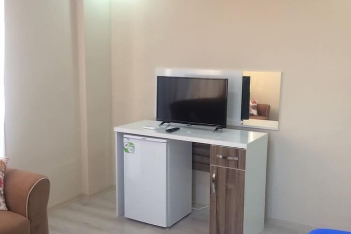 Room 6 of 19