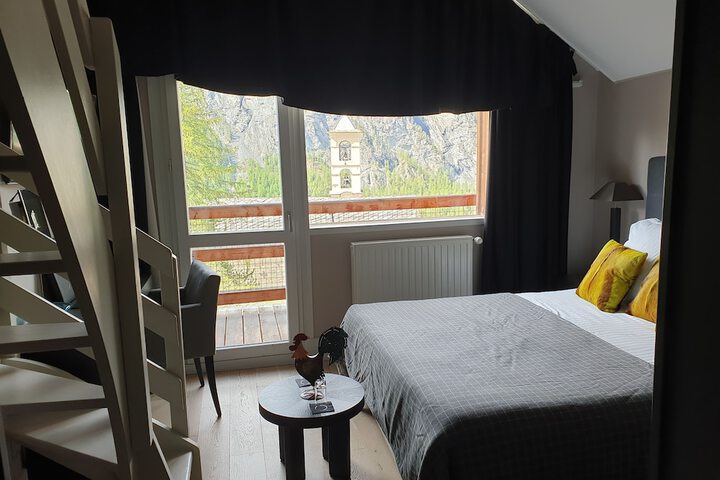 Room 10 of 81