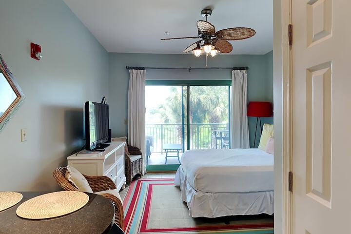 Room 4 of 42