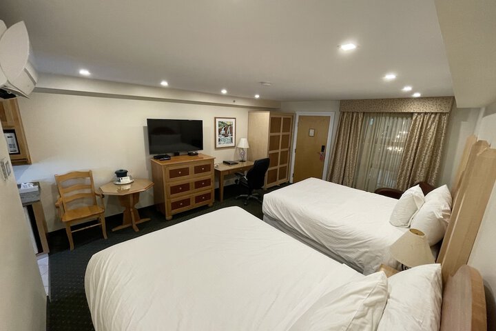 Room 25 of 60