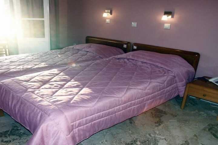 Room 10 of 36