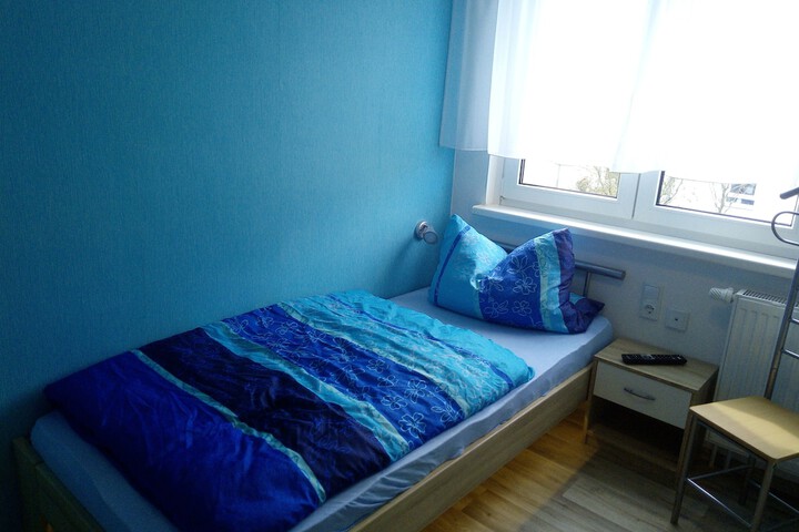 Room 17 of 60