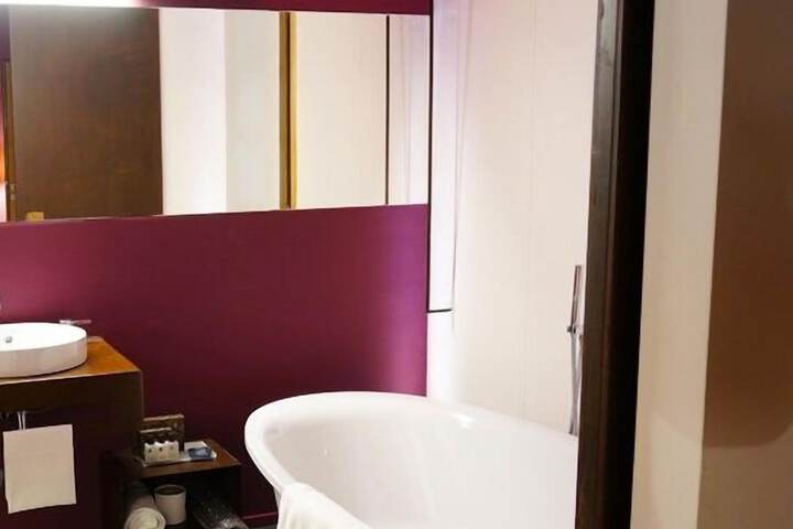 Room 22 of 52