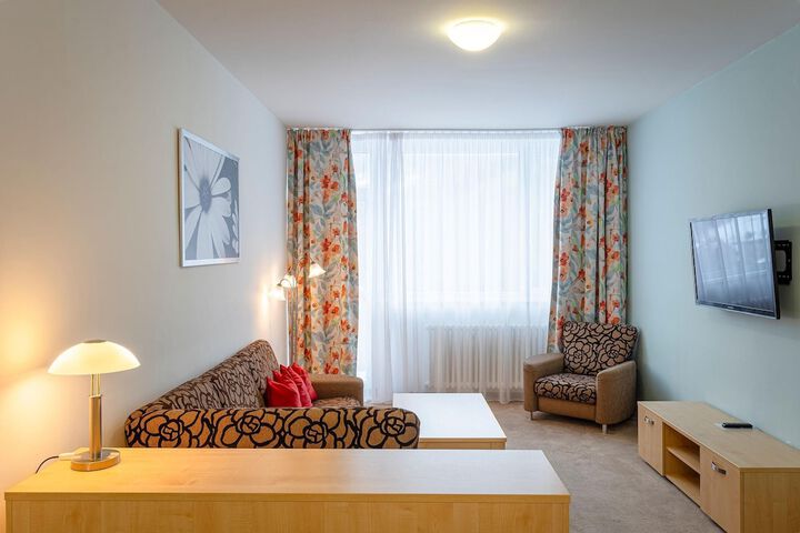 Room 17 of 48