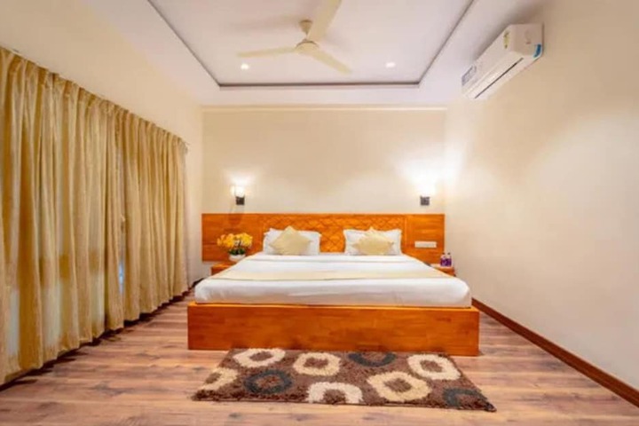 Room 15 of 26