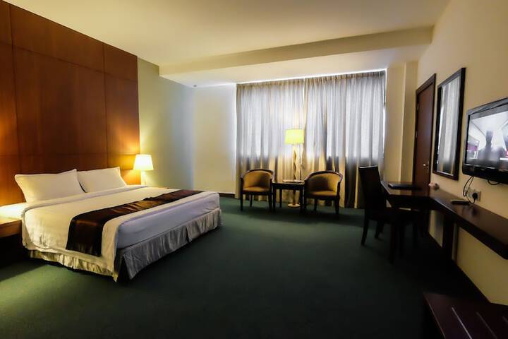 Room 10 of 67