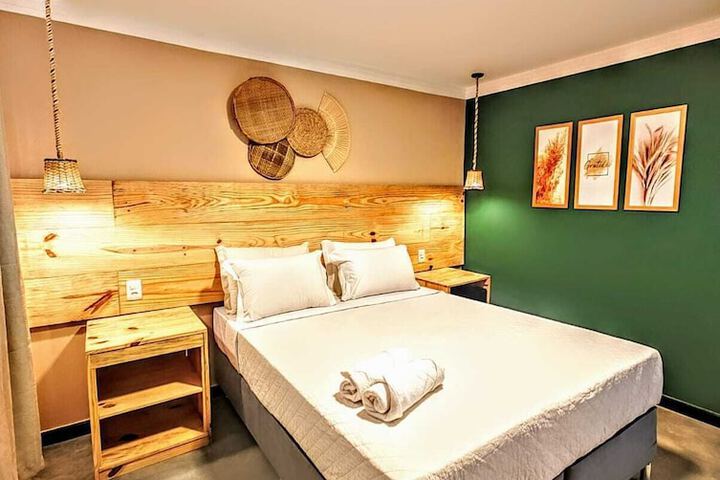 Room 11 of 27