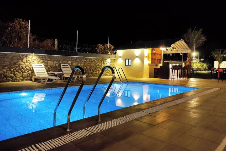 Pool 93 of 112