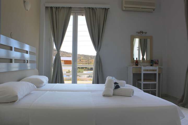 Room 14 of 37