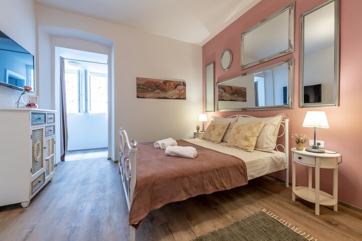 Room 14 of 47