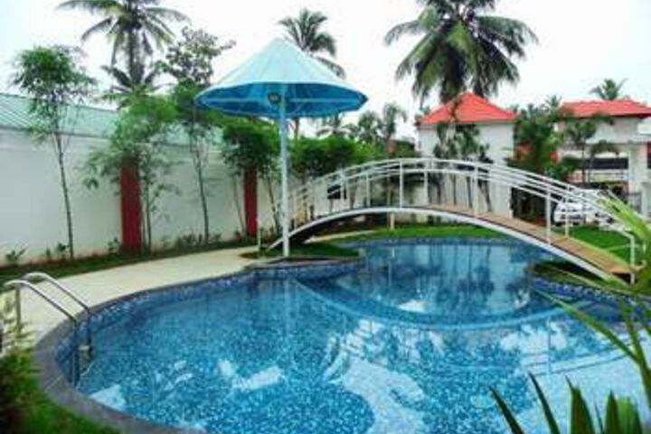Pool 10 of 13