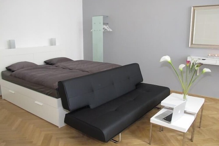 Room 3 of 24