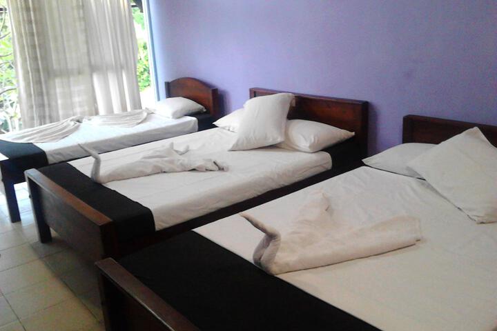 Room 3 of 5