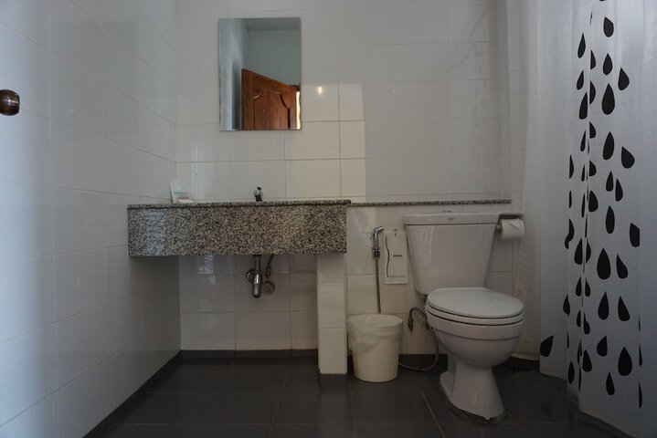 Room 30 of 42