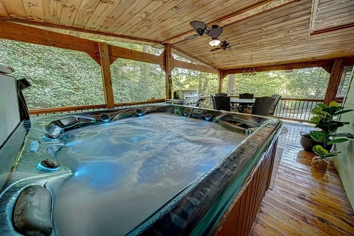 Pool 14 of 22