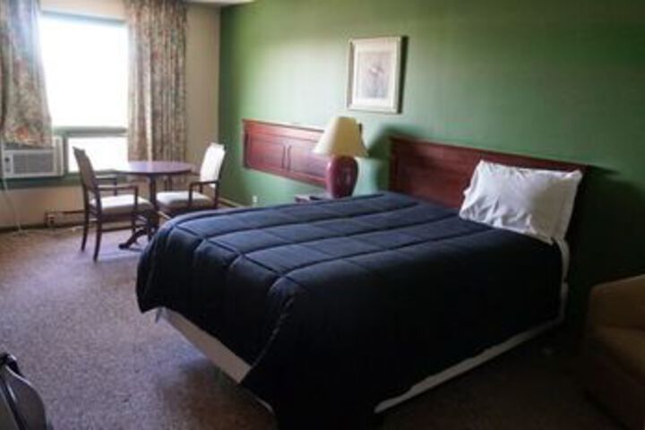 Room 2 of 11