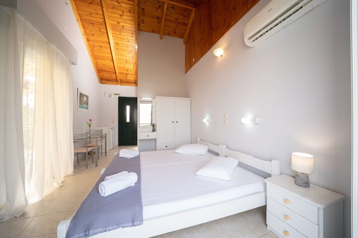 Room 5 of 59