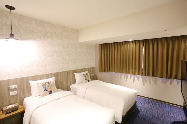Room 13 of 57