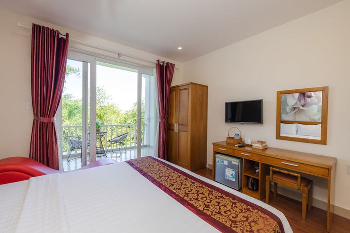 Room 21 of 49
