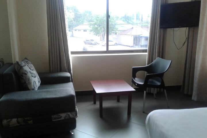 Room 28 of 50