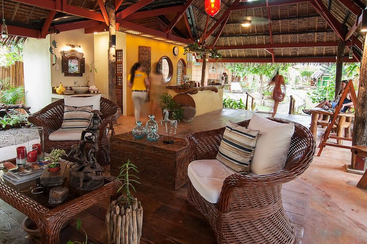 Guest Lobby
