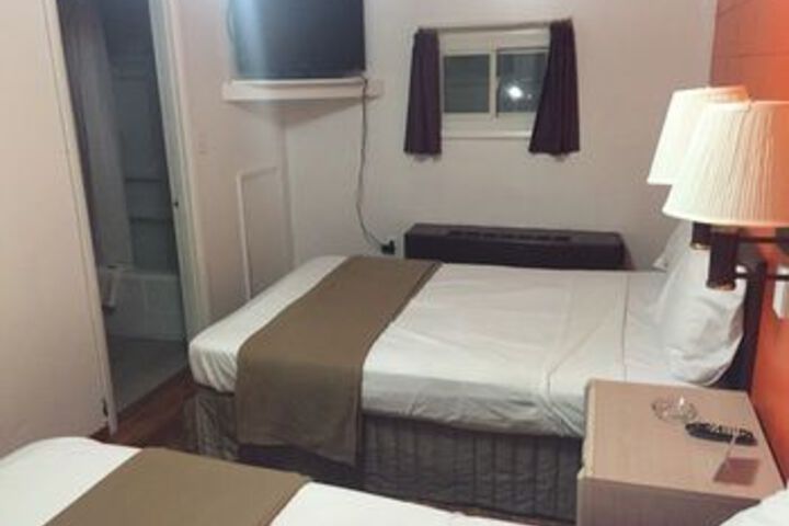 Room 21 of 44