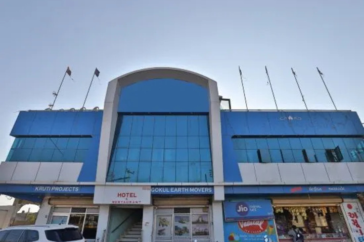 OYO 28441 Hotel Ashirwad