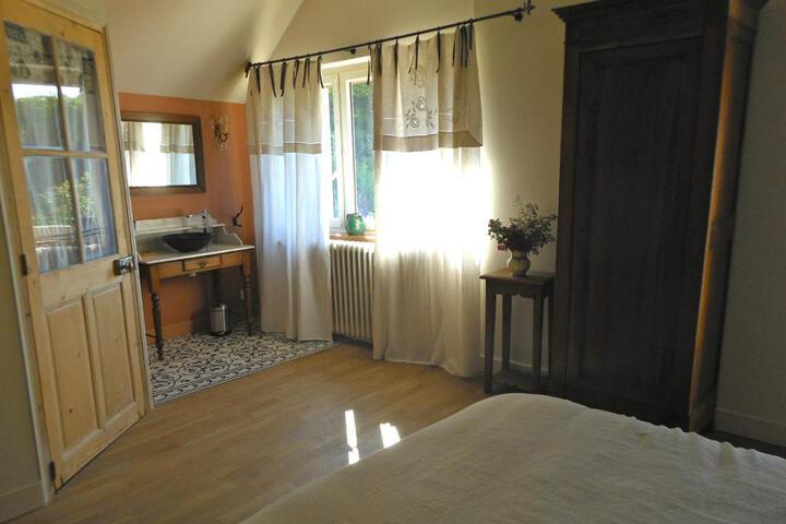 Suite Room