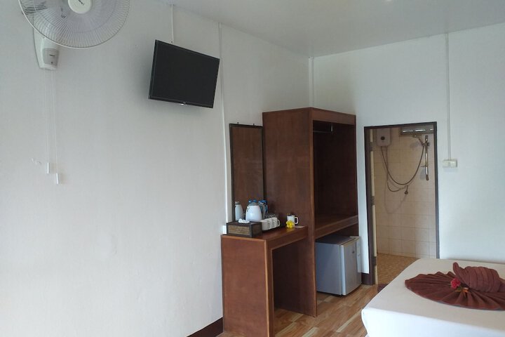 Room 21 of 96