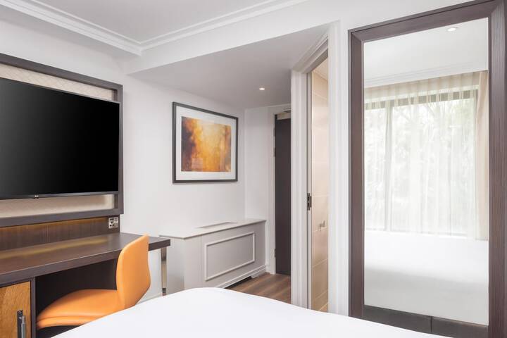 Room 34 of 88