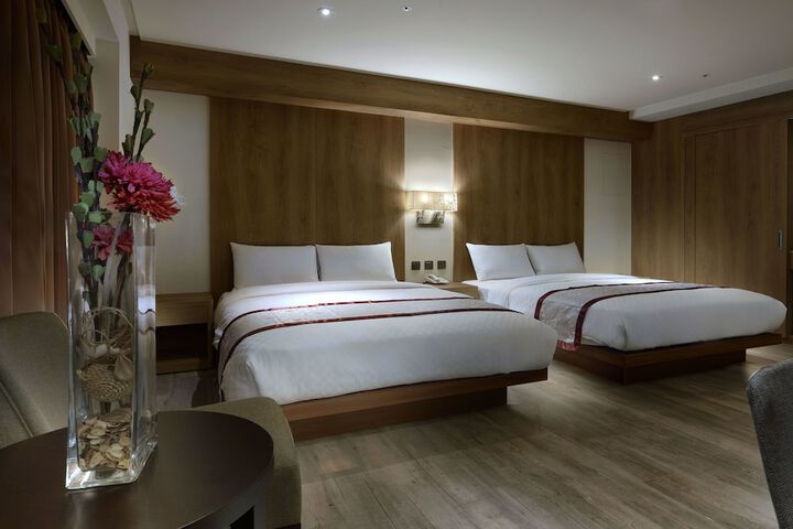 Room 7 of 60