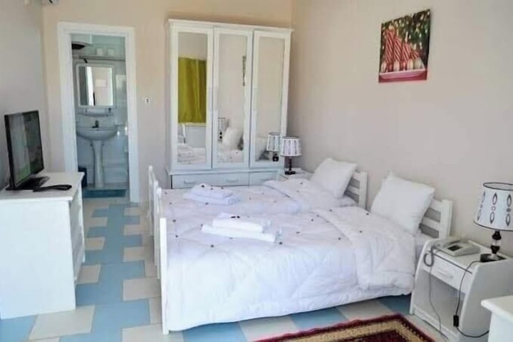 Room 14 of 52