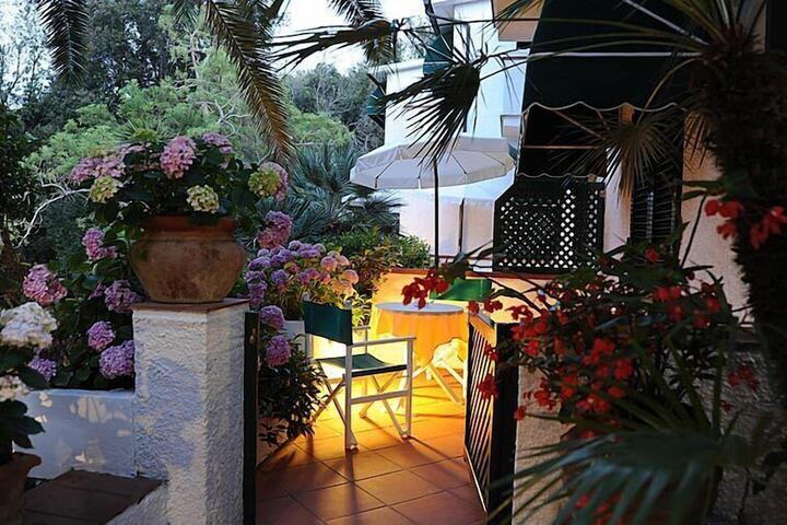 Terrace/Patio 102 of 110