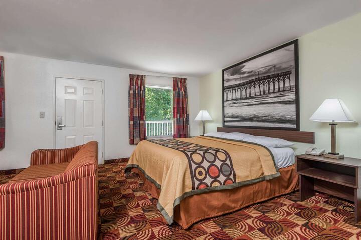 1 King Bed Accessible (5 of 17)
