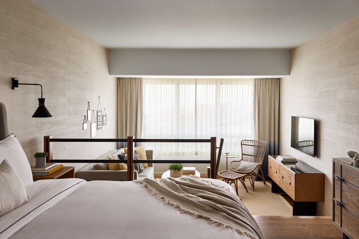 Standard King Bed Ocean View (47 of 63)
