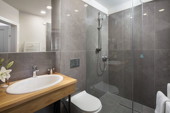 Clean Restrooms